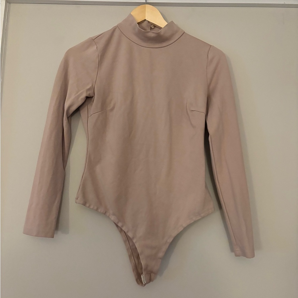Lulu's Taupe Long Sleeve Bodysuit